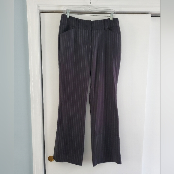 New York & Company Pants - Women's New York & Company Bootcut Dress Pants - size 6 (Regular)